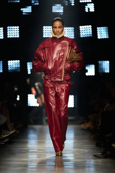 Look 21